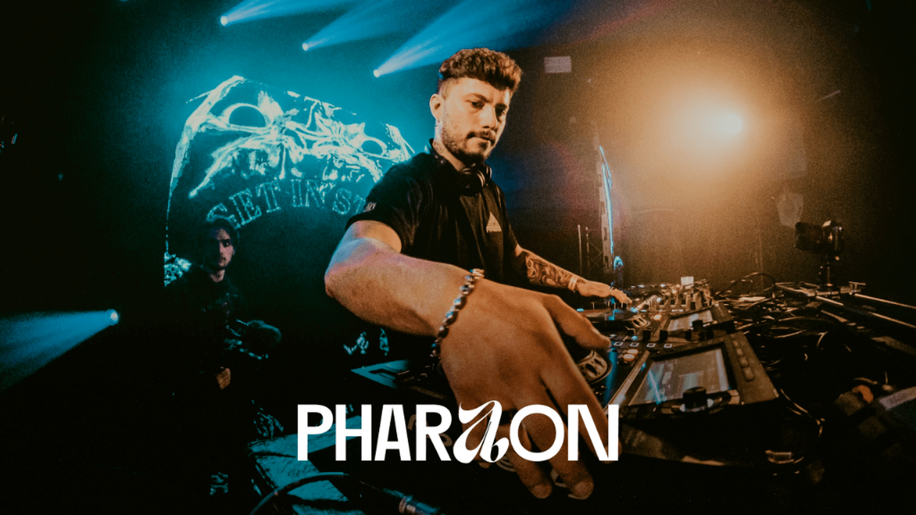 Pharaon DJ Set | Get in Step