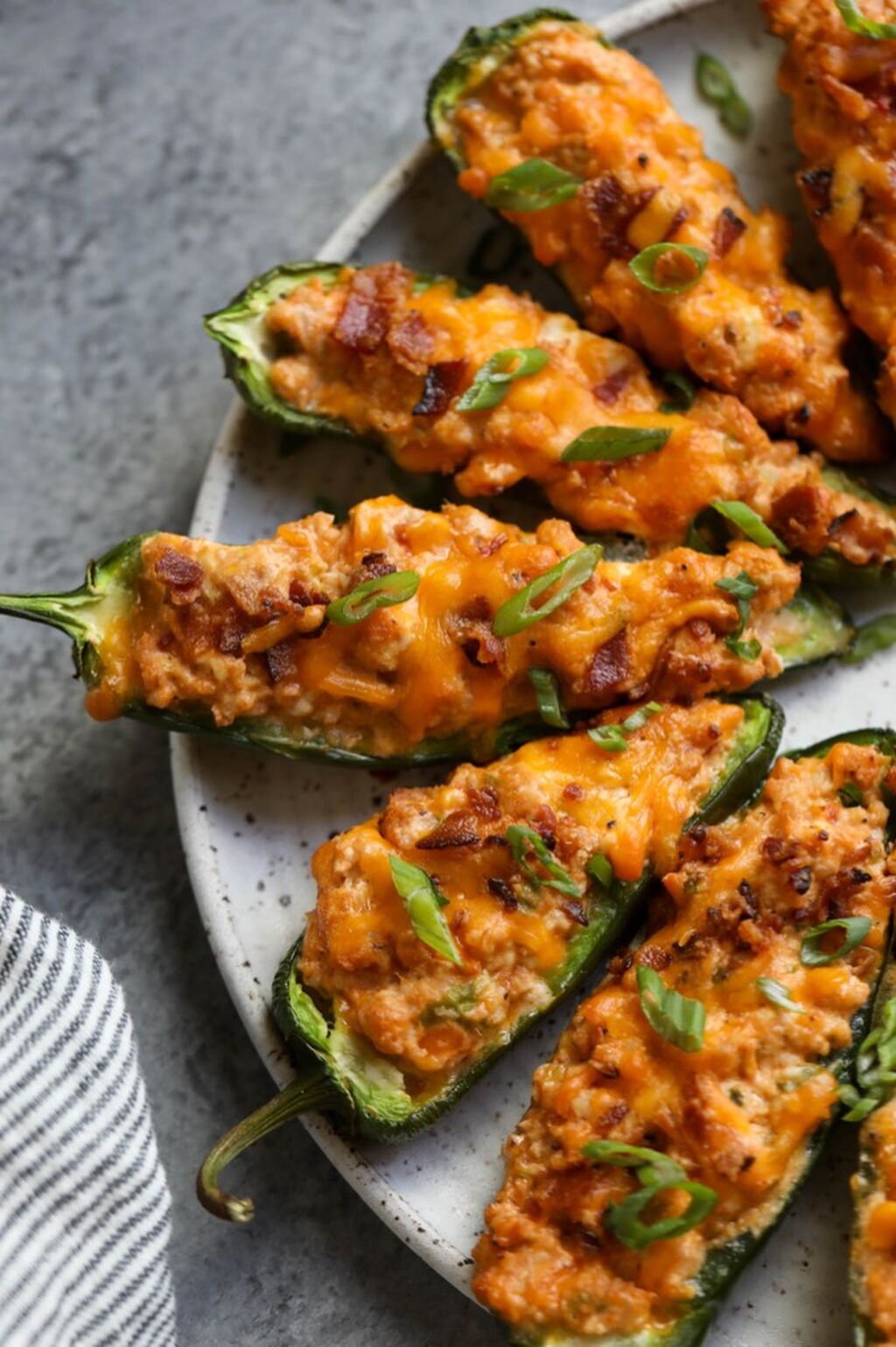 Smoky Chicken Jalape&ntilde;o Poppers