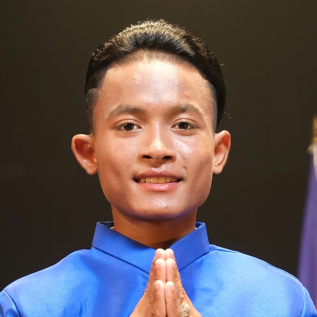 ធឿន បុរី / Theoun Borey