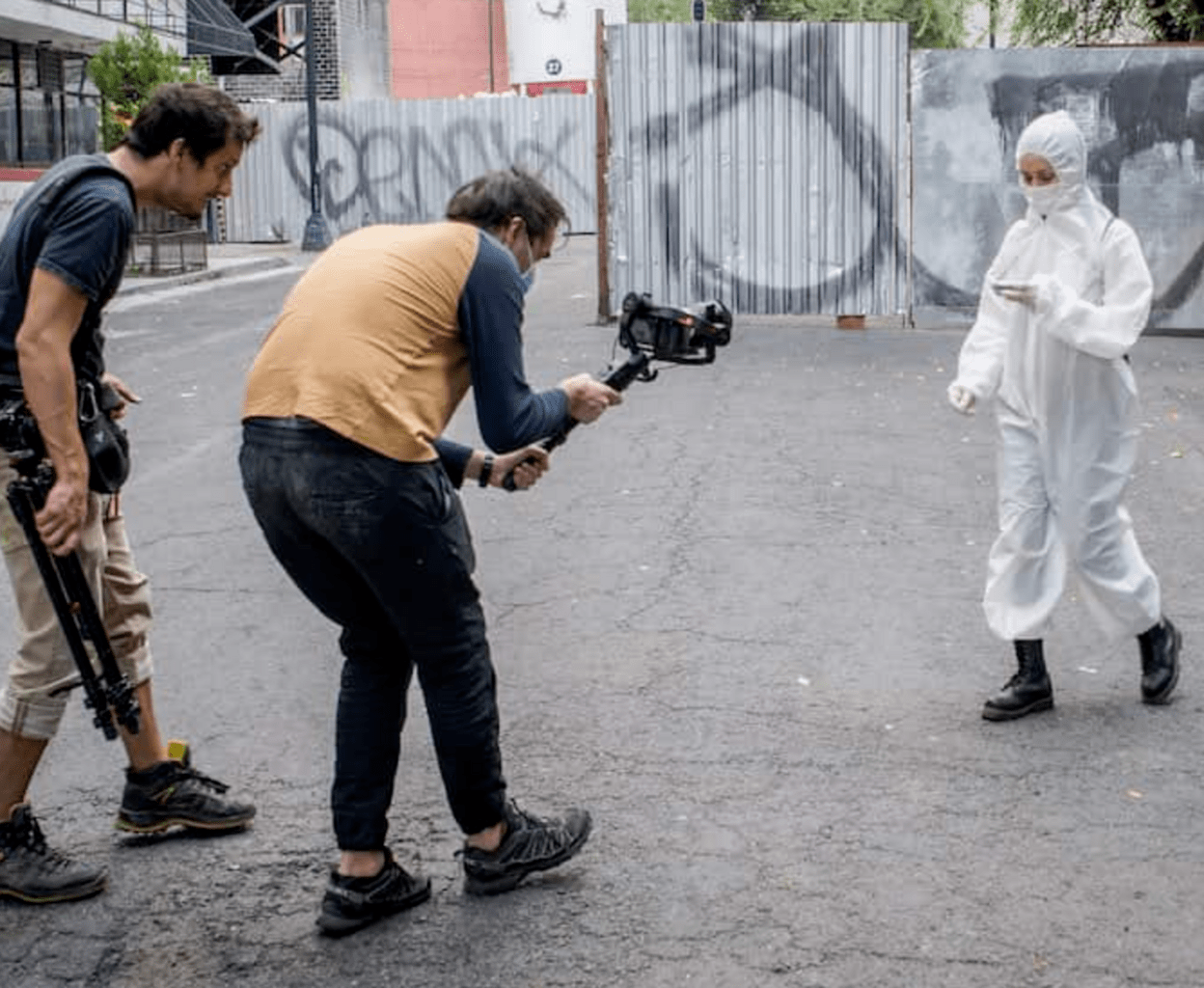 BLOG: &iquest;C&oacute;mo hacer una pel&iacute;cula con poca gente?