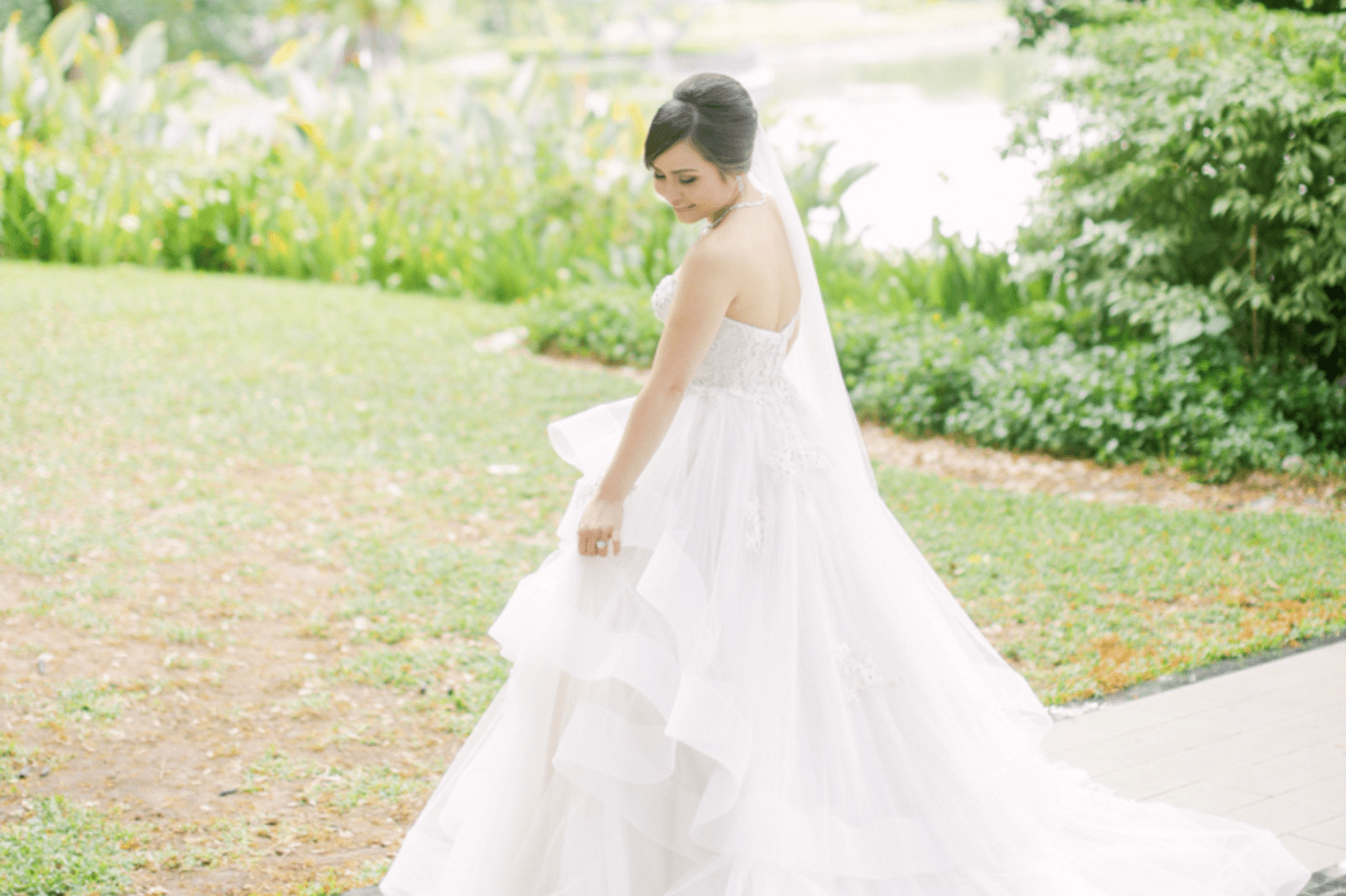 Types of Wedding Gowns: How to Figure Out the Style You&rsquo;re Looking For