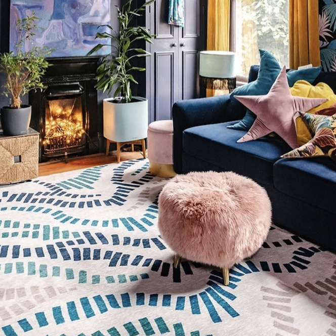 Tuffet - layered.home