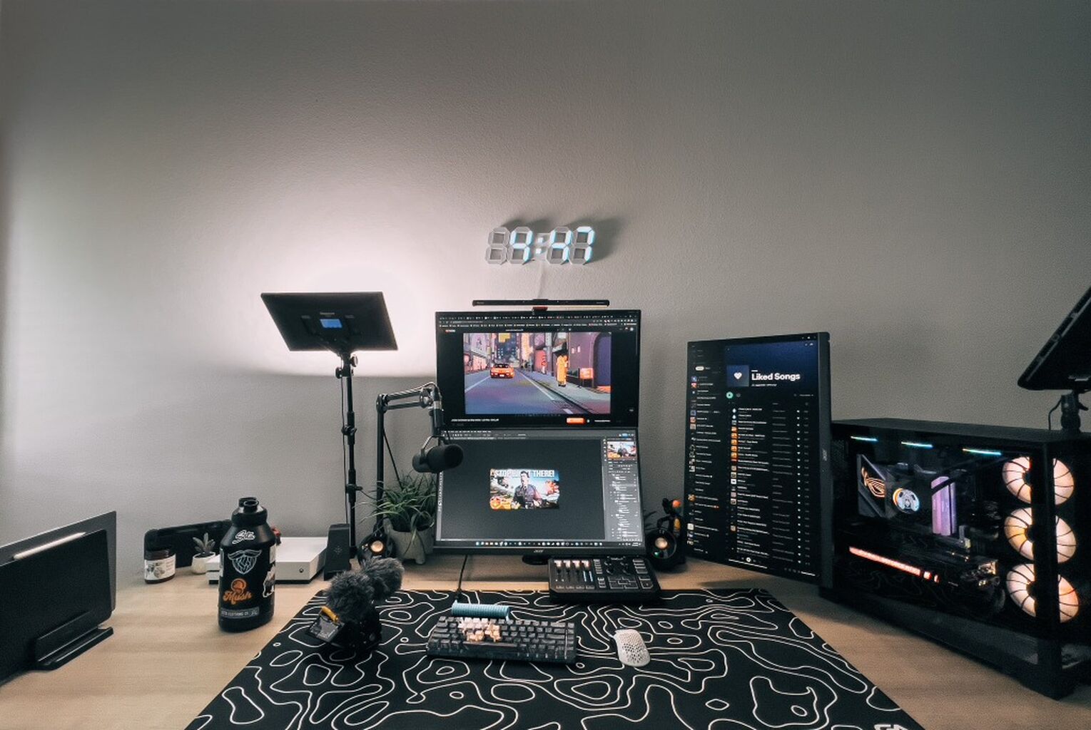 Amazon Store Front - Camera/Tech/Home Office Gear