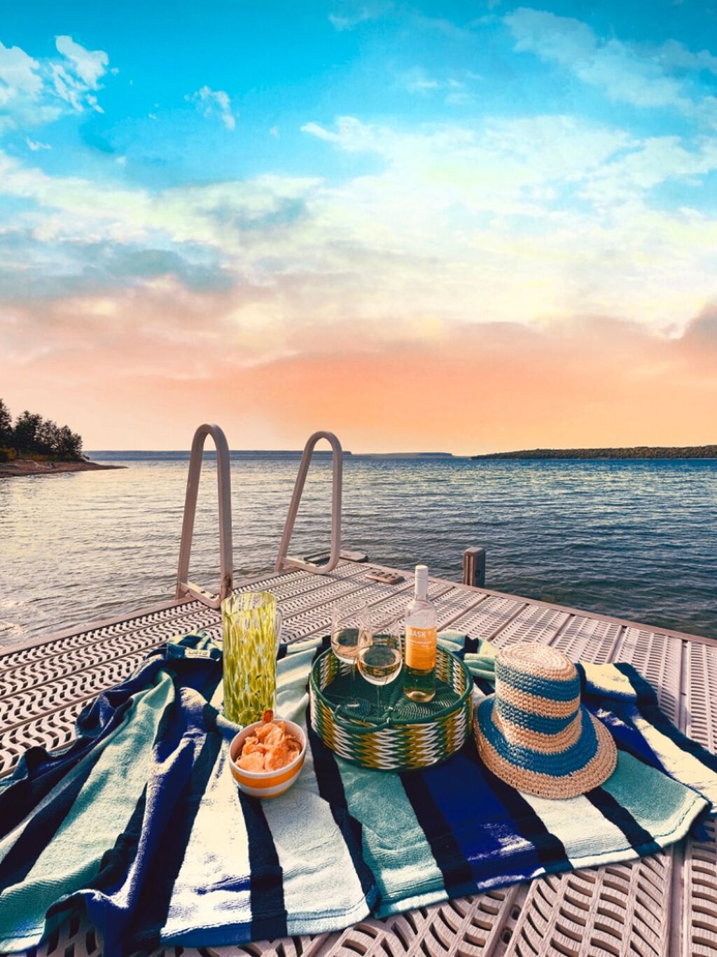 Zeta's Beachfront Cottage