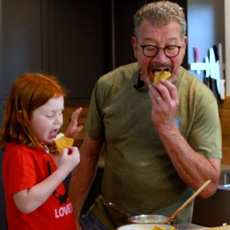 Joe and Frankie make Homemade Queso