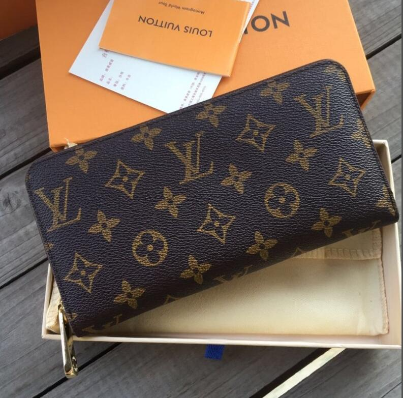 Facsimile LV Wallet