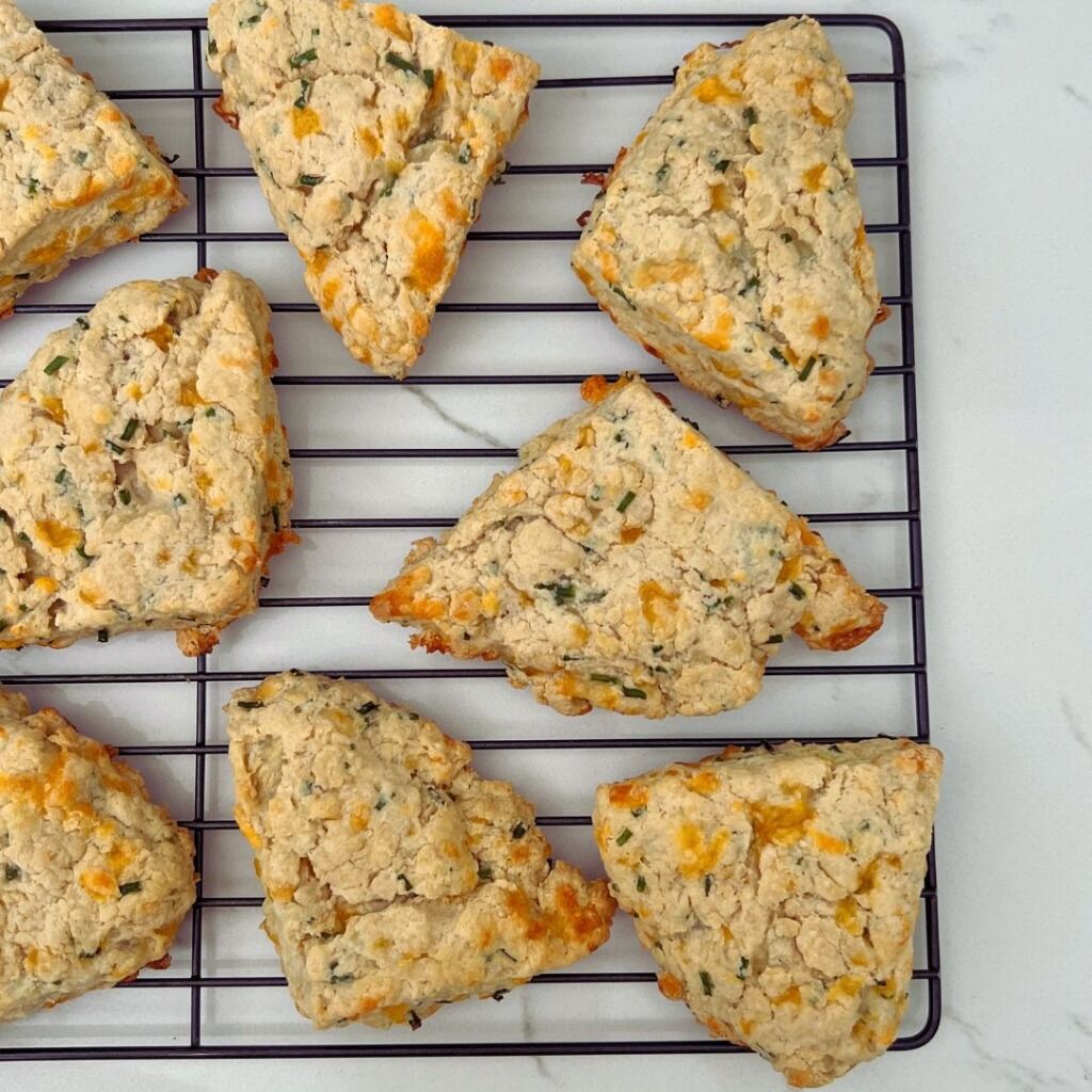 Low Carb Cheddar & Chive Scones