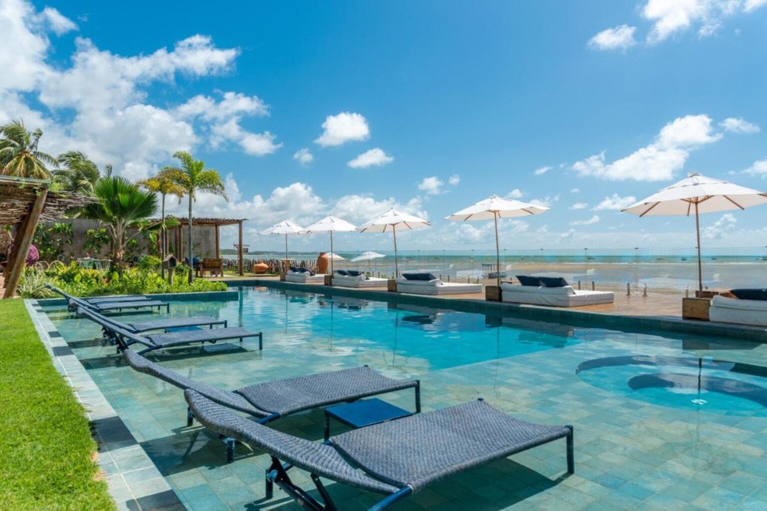 DICA 389 - VILLA PANTAI MARAGOGI (AL)
