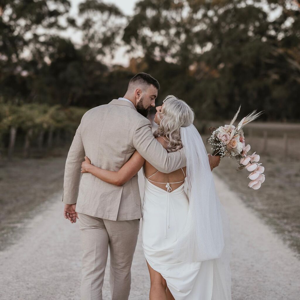 Caitlin + Brad - Lake Breeze Wines