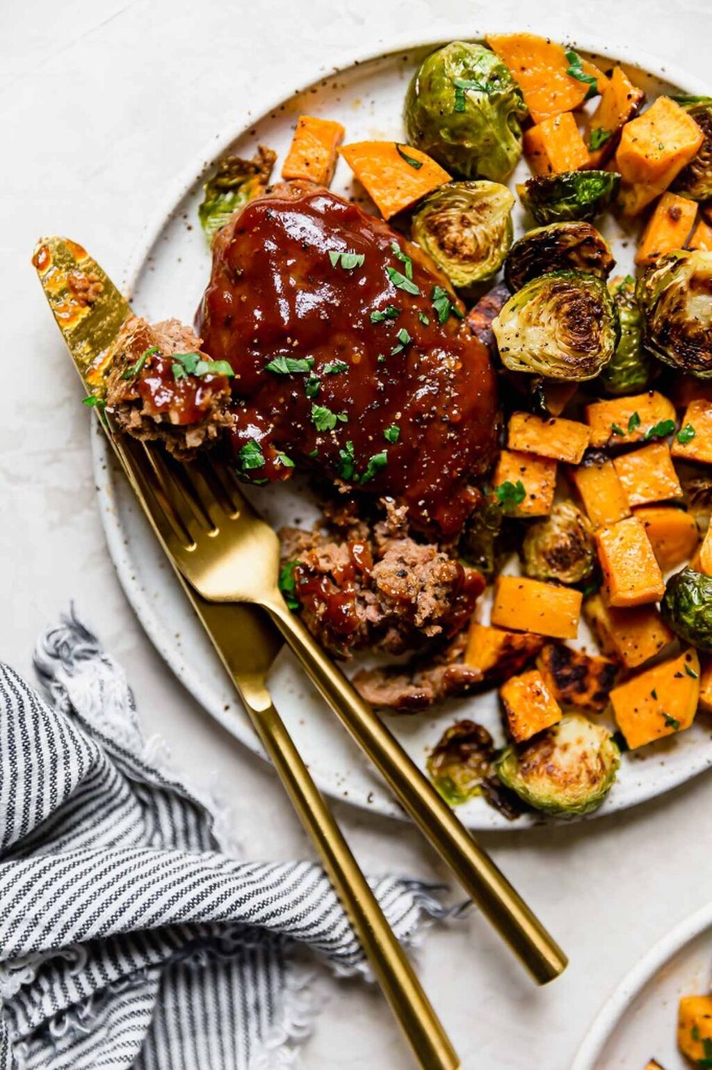 Sheet Pan Mini Meatlaoves & Veggies