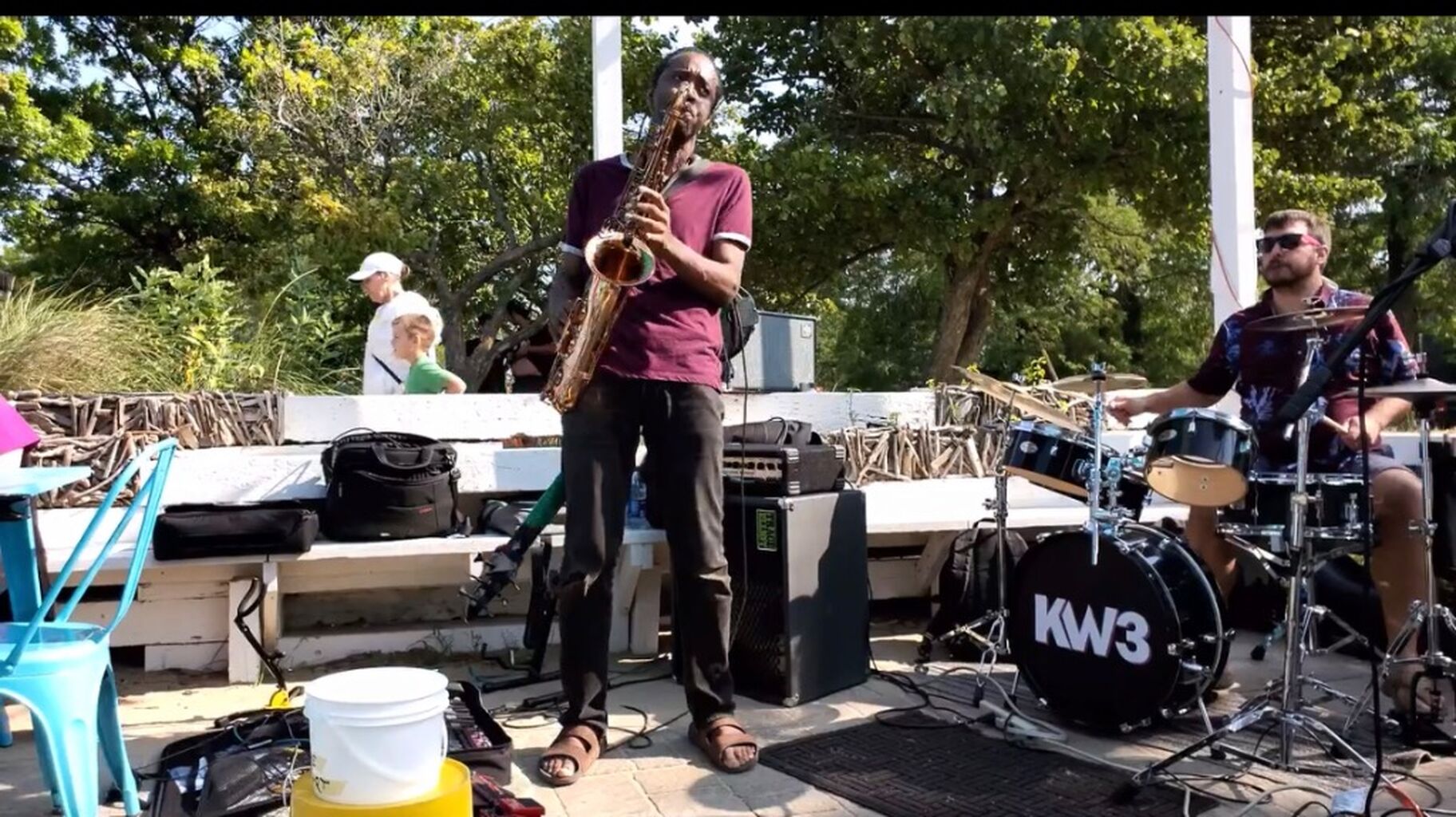 Live Excerpt from Ropa Cabana Show