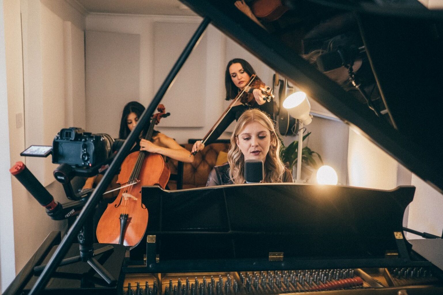 👀 Free Your Mind Acoustic Version