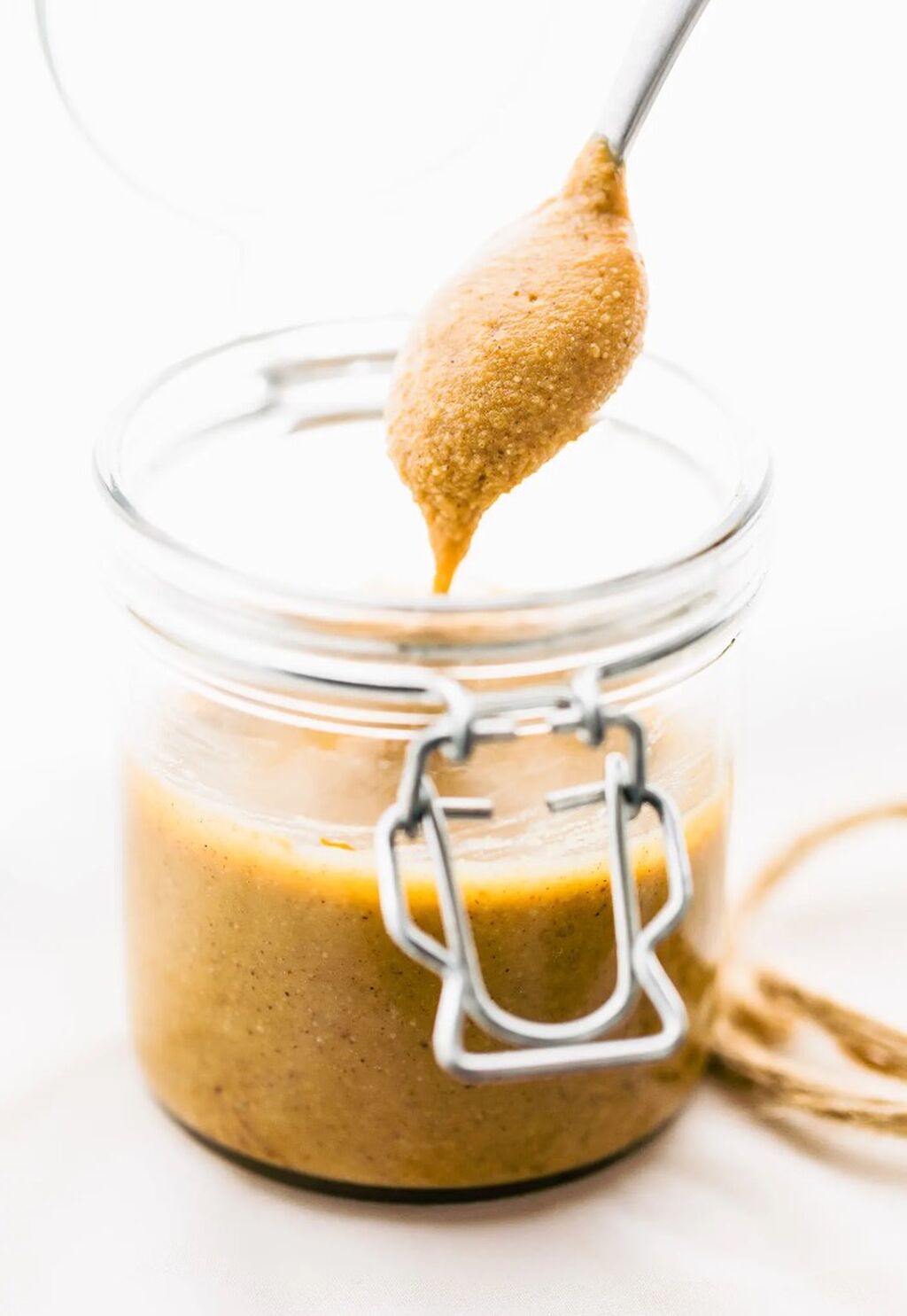 Homemade cashew butter 