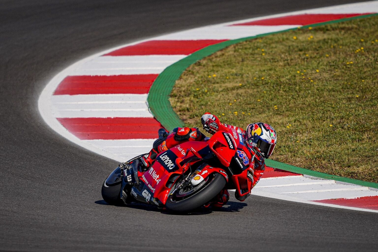 lenovo technology is helping keep riders safe and make smart decisions