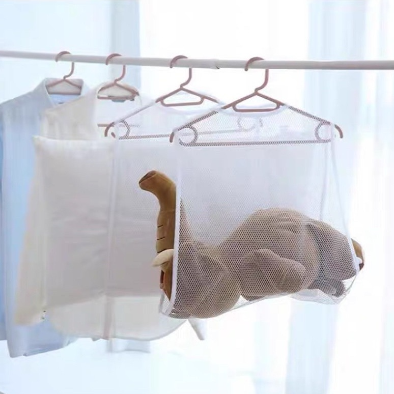 pillow hanger