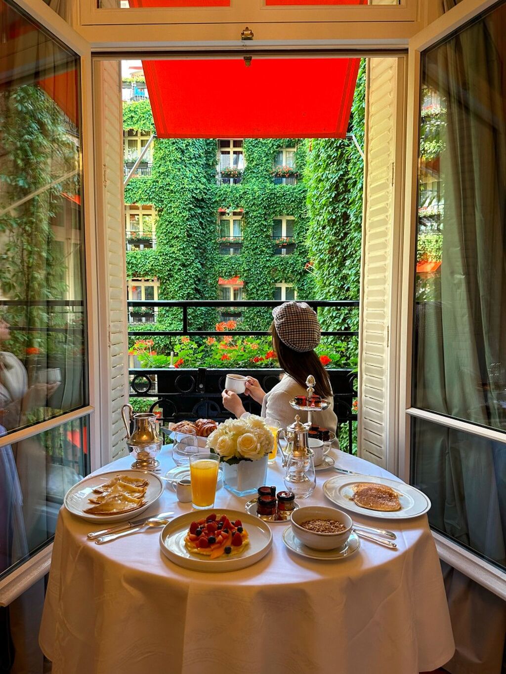 H&ocirc;tel Plaza Ath&eacute;n&eacute;e, Paris 🇫🇷