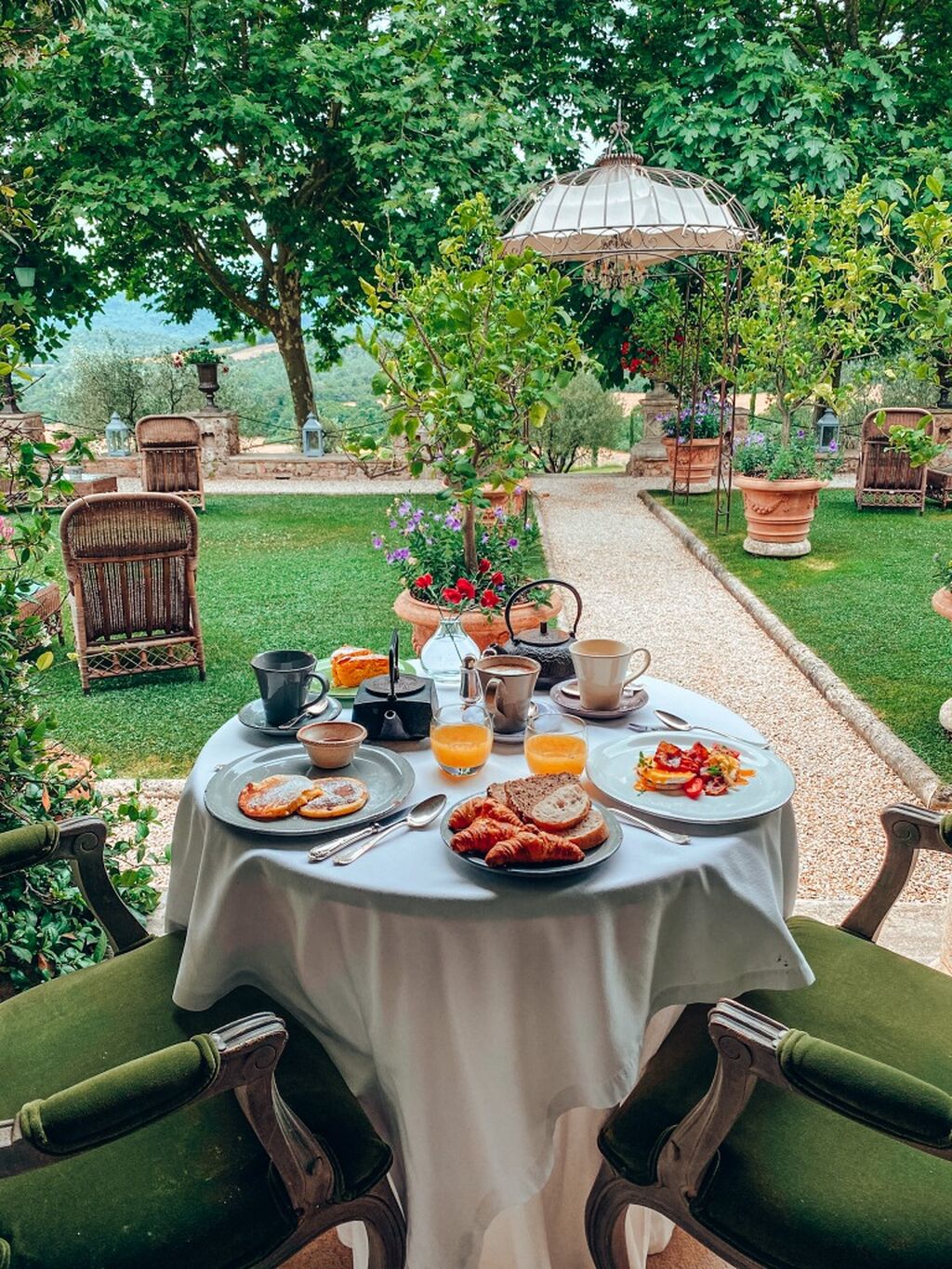 Borgo Santo Pietro, Tuscany 🇮🇹
