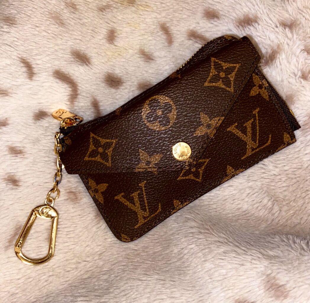 LV Chain Wallet