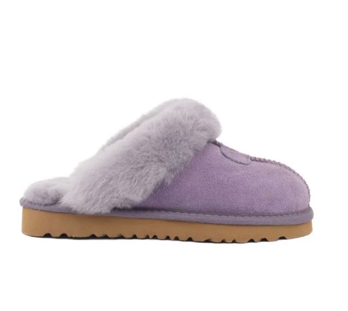 UGGS Slipper Lavendar