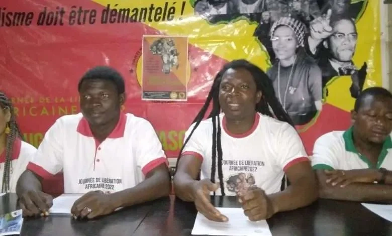 D&eacute;claration d&rsquo;unit&eacute; avec les Africains d&rsquo;Afrique du Sud: Rendez la terre! (Faso 7)