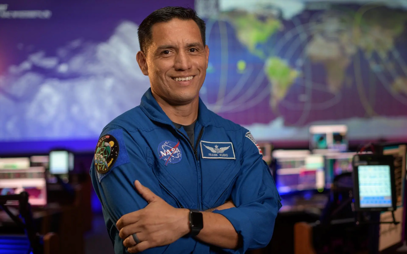 &lsquo;Us Salvadorans Feel Identified&rsquo; History-Making Astronaut Frank Rubio Impacts the Hispanic Community