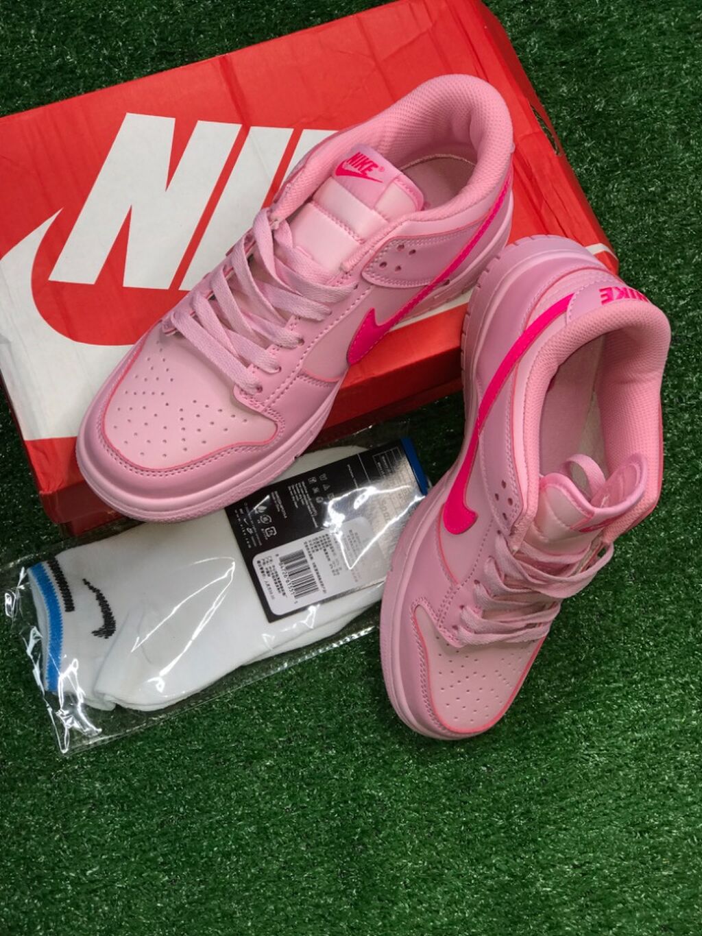 TRIPLE PINK PANDA DUNKS