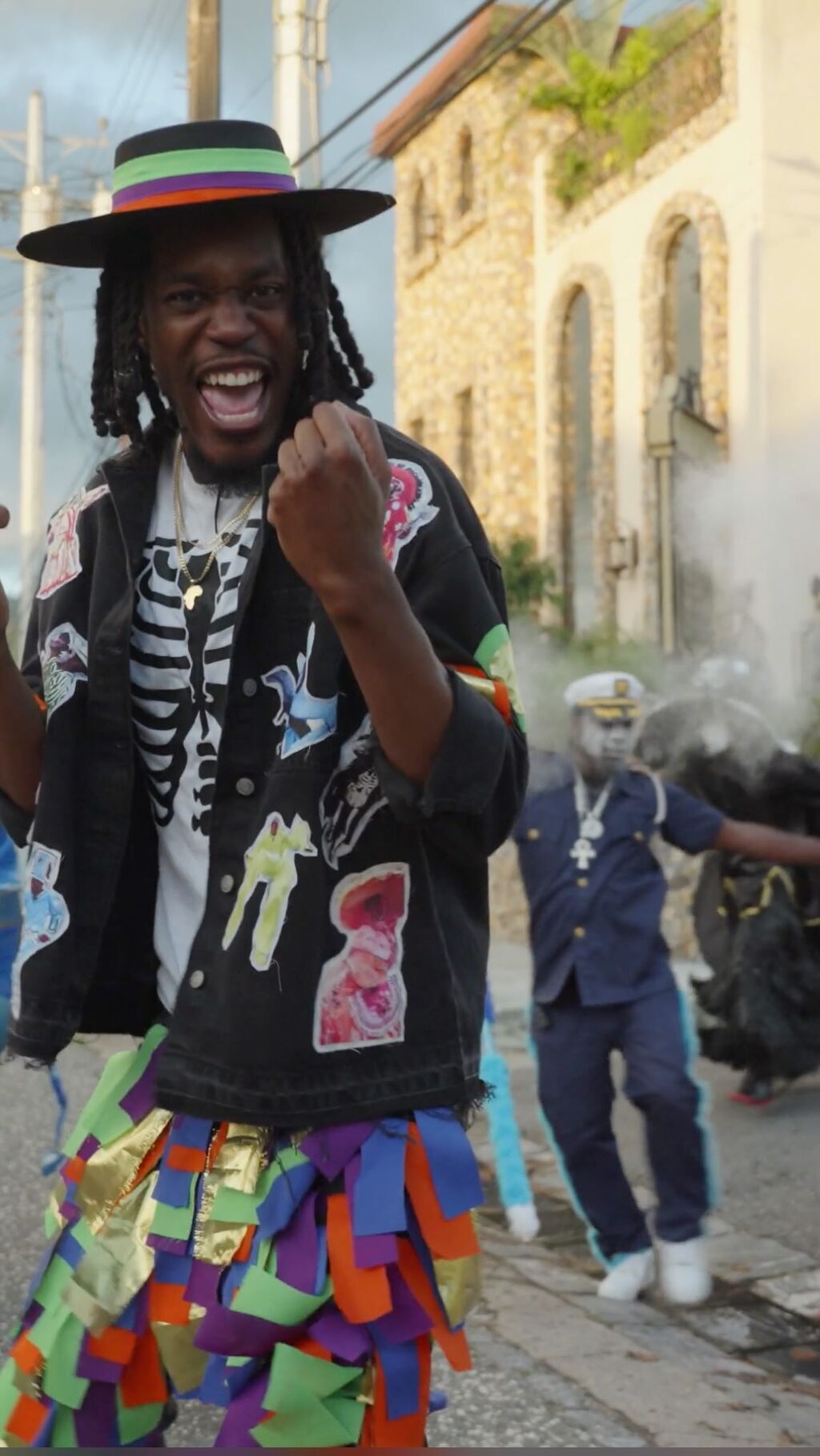 DNA (OFFICIAL MUSIC VIDEO)