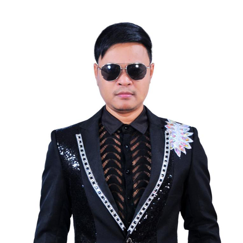ជុំ លីណូ / CHUM LINO