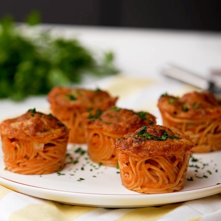 Turkey Meatball Pasta Muffins