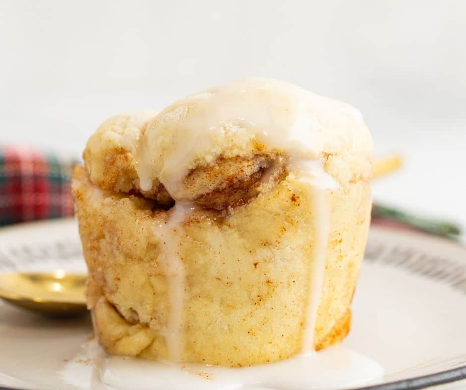 Air Fryer Cinnamon Rolls In A Mug - Fork To Spoon