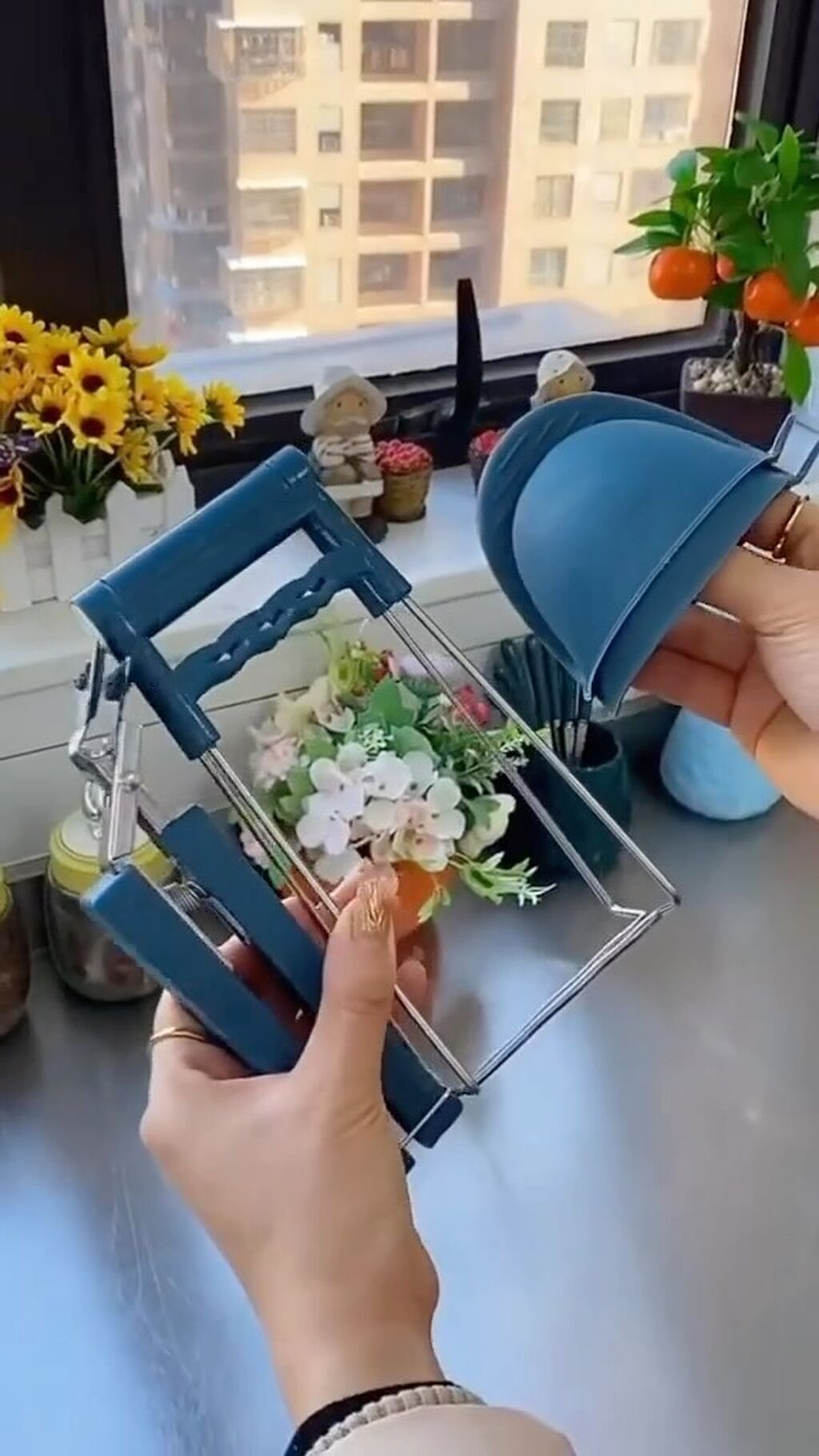 ANTI-SCALDING KITCHEN SET / CLIPS