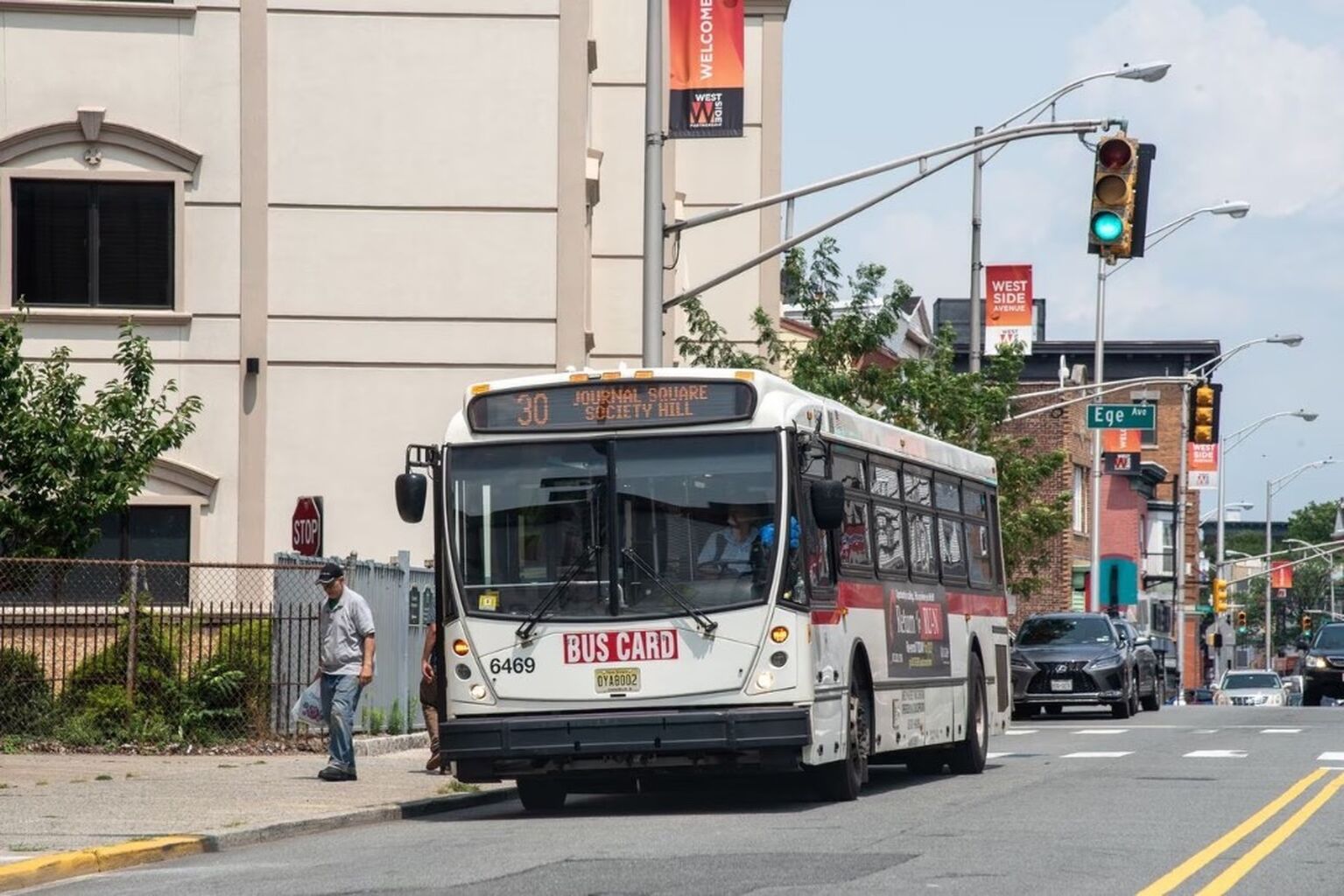 SPANISH: NJ Transit reemplazar&aacute; los autob&uacute;s amenazada de cierre de Jersey City, lo que marca una &ldquo;gran diferencia&rdquo; en la vida de los locales