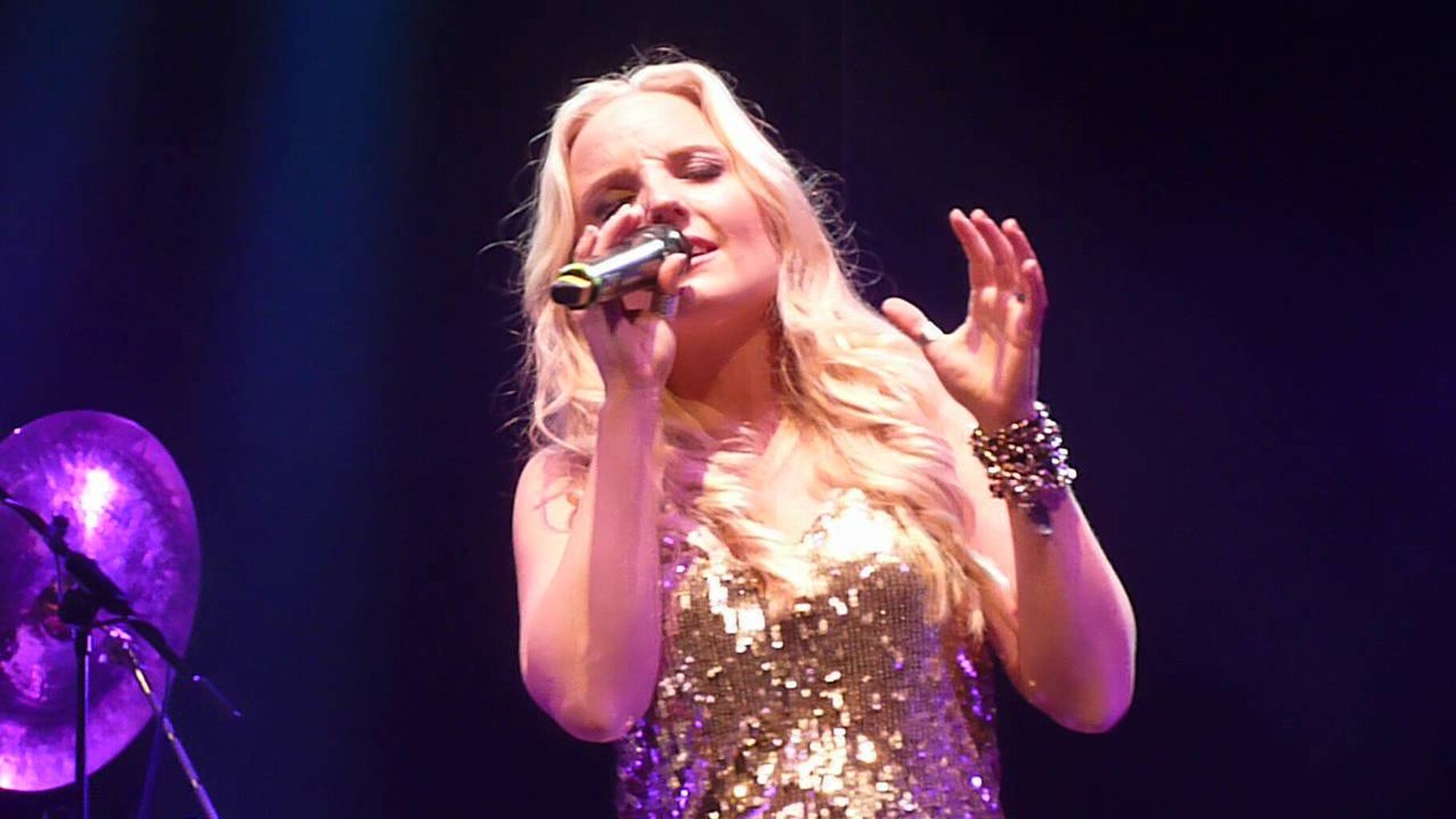 IG bio link 10/25/23 | Kerry Ellis - I'm Not That Girl (Live @ Teatro Obihall, Firenze, 18-05-12)