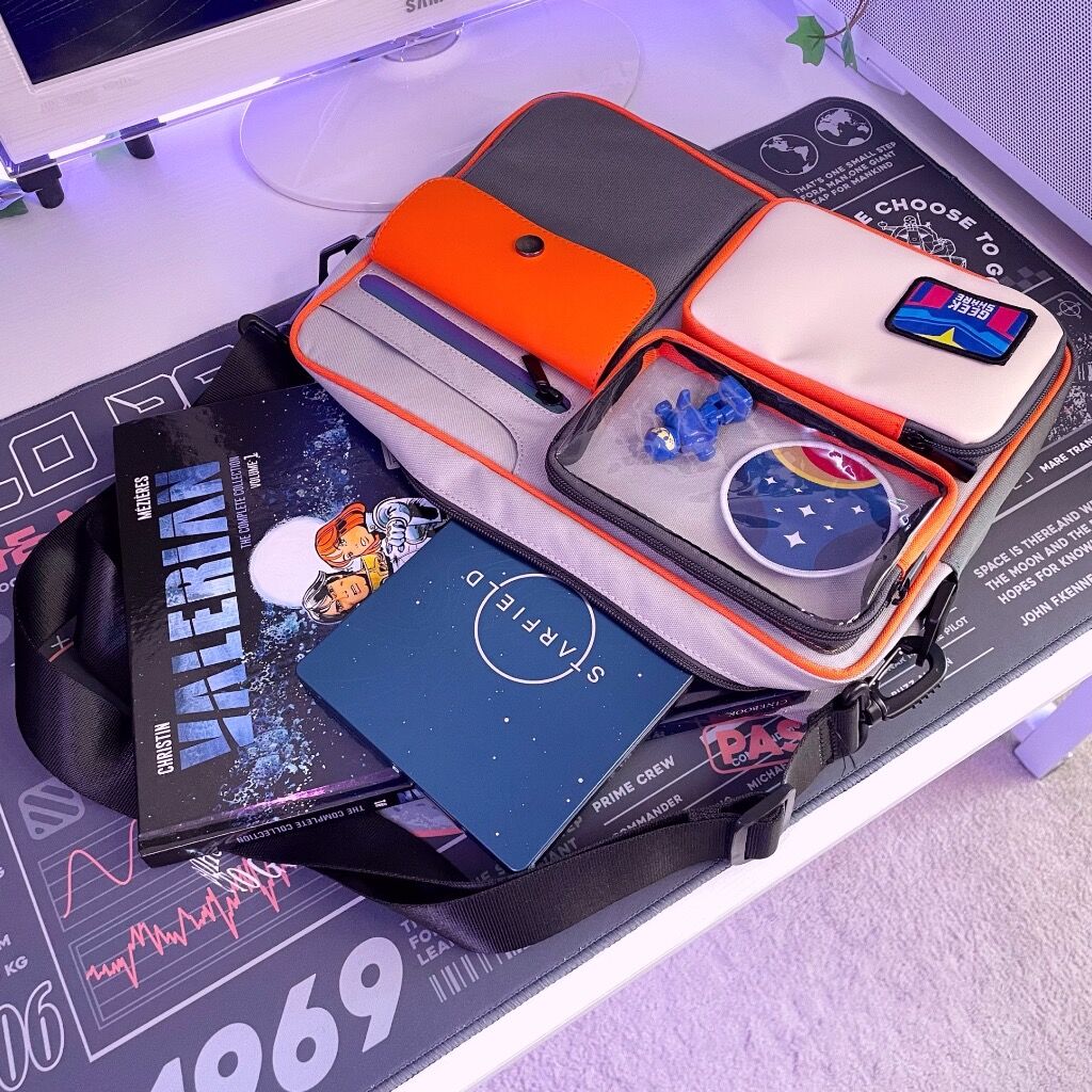 Geekshare Bag & Desk Mat - Discount Code: ELEELOO10