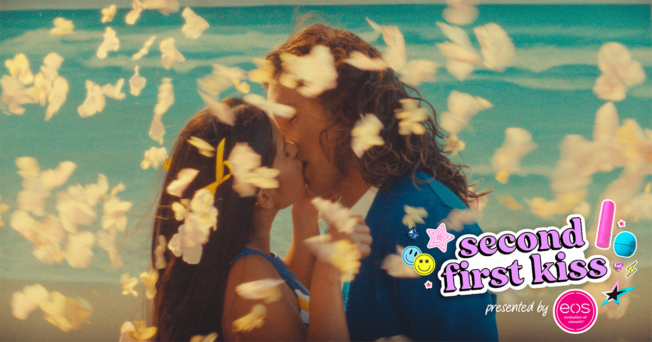EOS REUNITES PEOPLE WHO SHARED A FIRST KISS&mdash;TO TRY A SECOND ONE