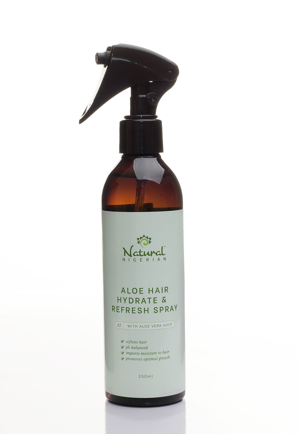 Natural Nigerian Aloe Hair Hydrate N Refresh Spray With Oil
