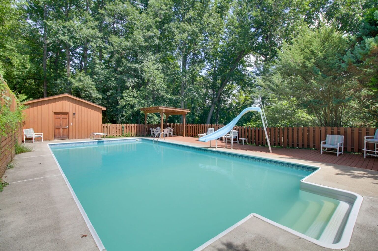 Twin Creeks Mountain Lodge