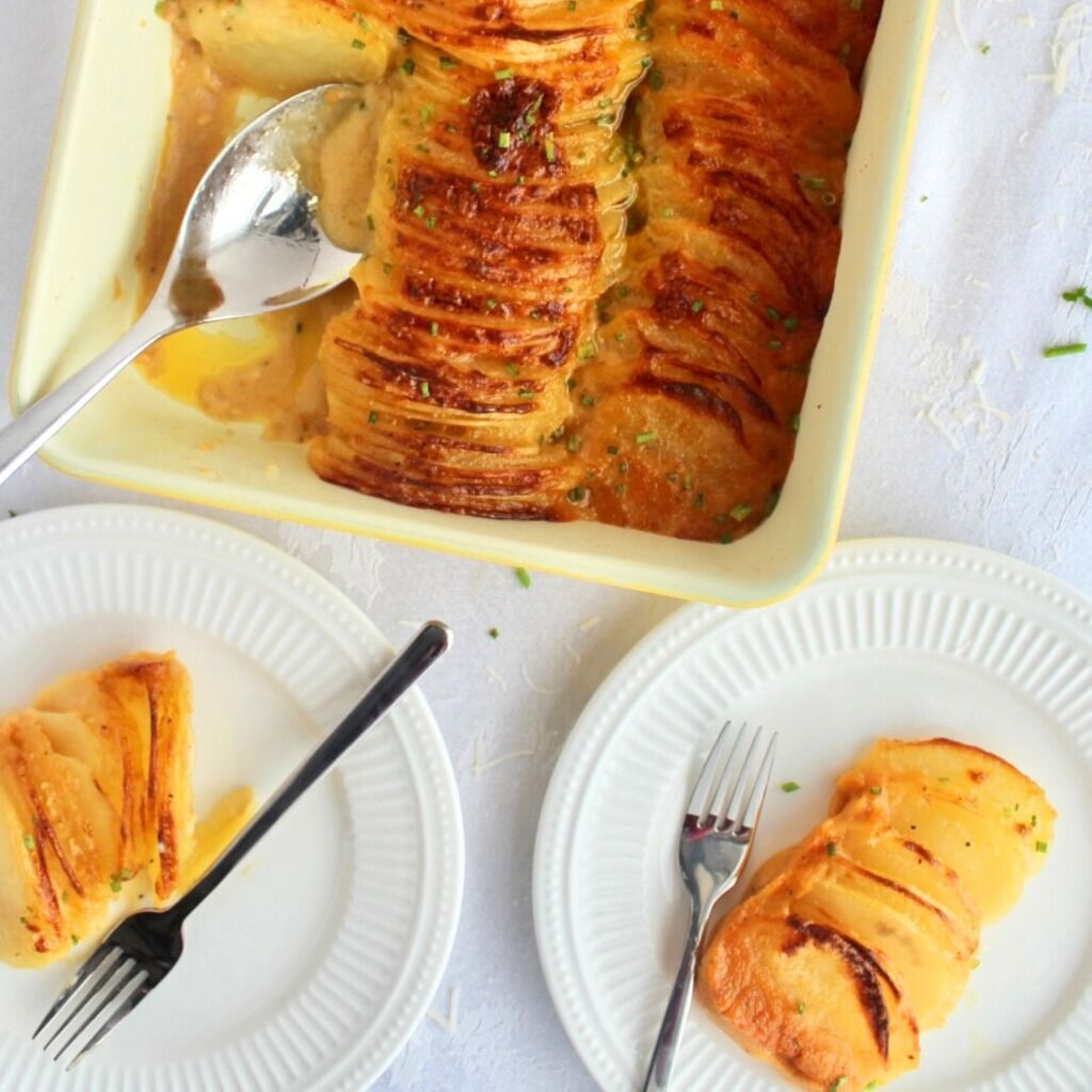 Cheesy Potatoes Au Gratin
