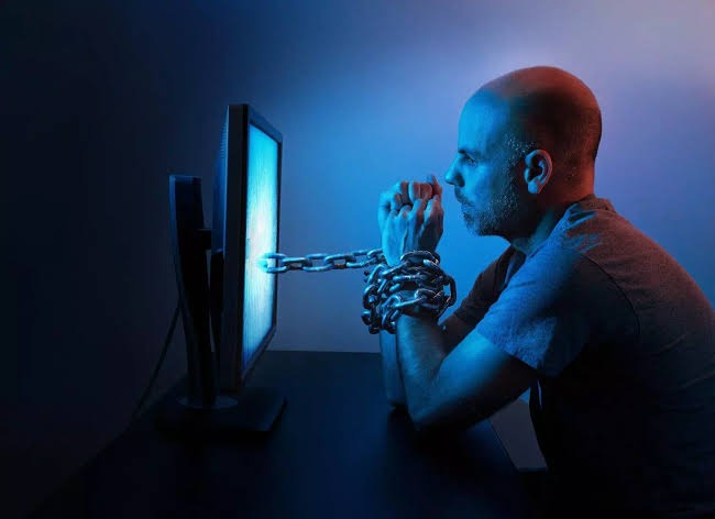 How to break free from digital addiction 