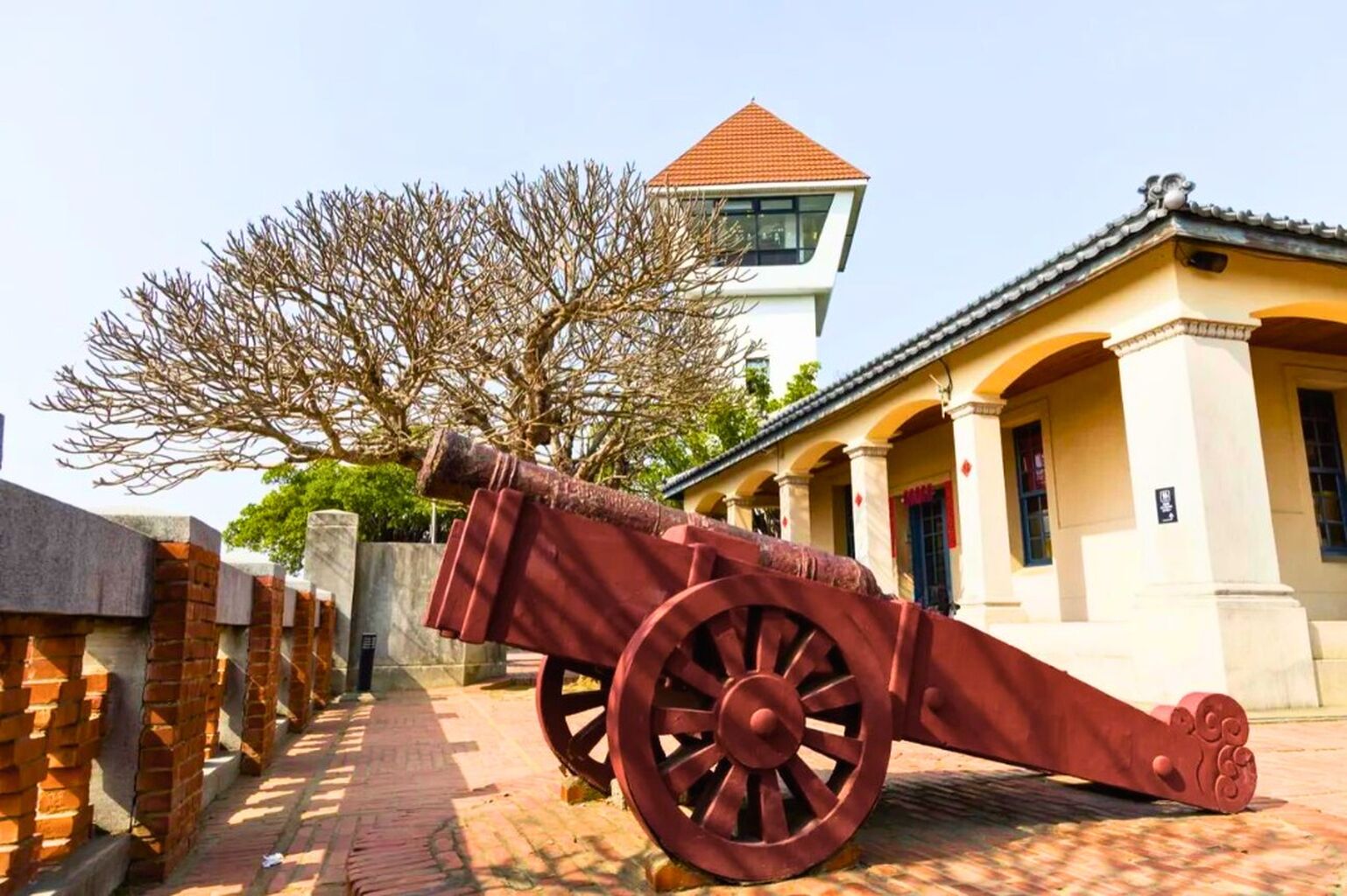 Tainan Heritage: Dutch Kingdom, Salt Mountains, Cultural Riches