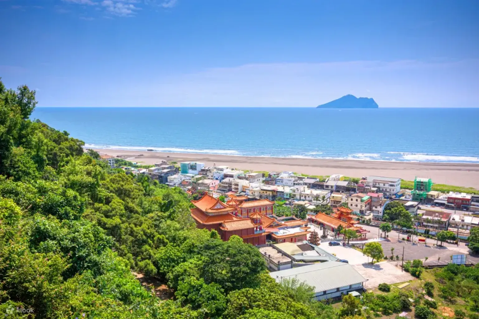 Taipei Coastal Gems: Scenic Northeast Cape, Lighthouses, and Cultural Wonders