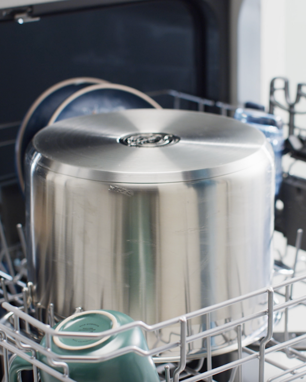 Hybrid Tub Dishwasher