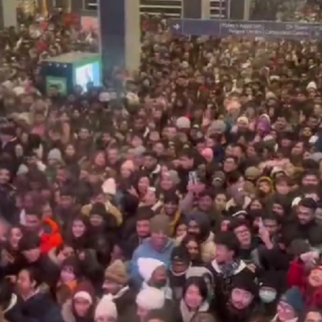 Fight onboard Toronto subway sparked delays, mass crowding at Union Station on New Year