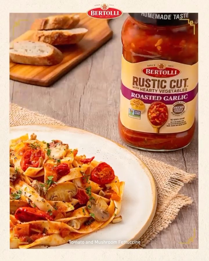 Roasted Garlic, Tomato & Mushroom Fettuccine