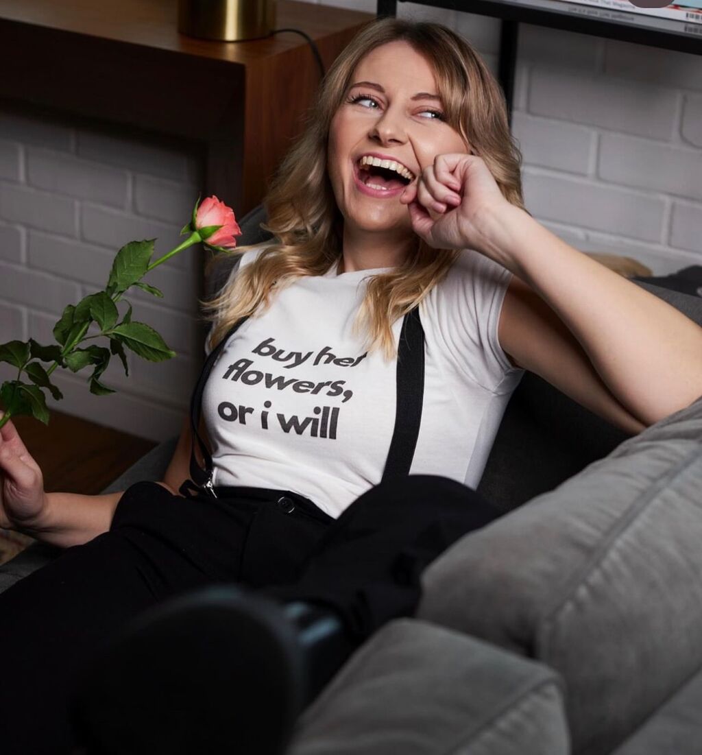 Buy Her Flowers or I Will Collection (@rosieturnerdaily)