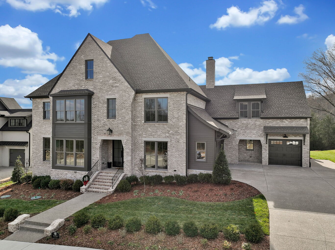 9319 Double Run Court - Grove Living