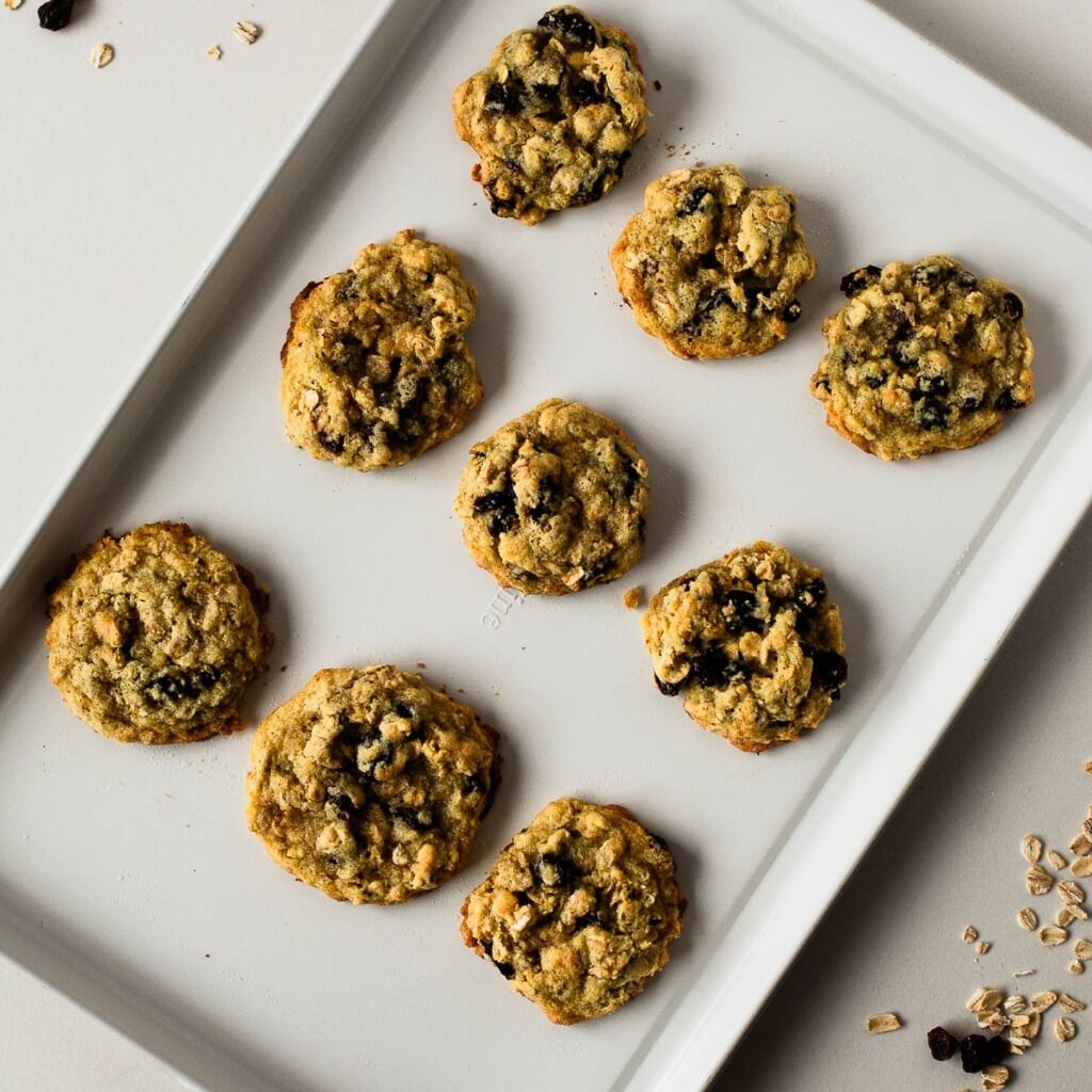Oatmeal Almond Flour Raisin Cookie