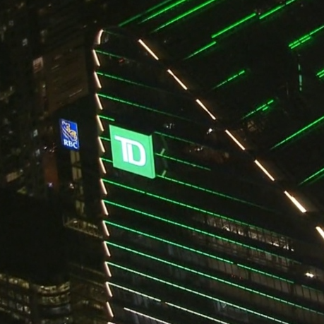 Nighttime views of Toronto skyscraper lighting up mixed reactions from Torontonians