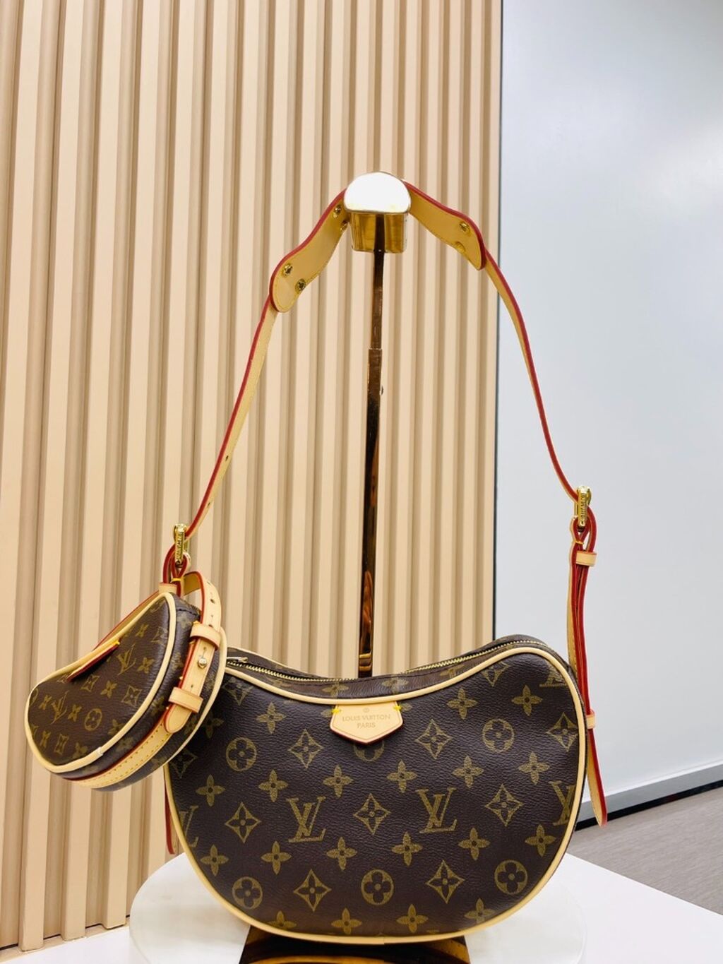 LV BAG