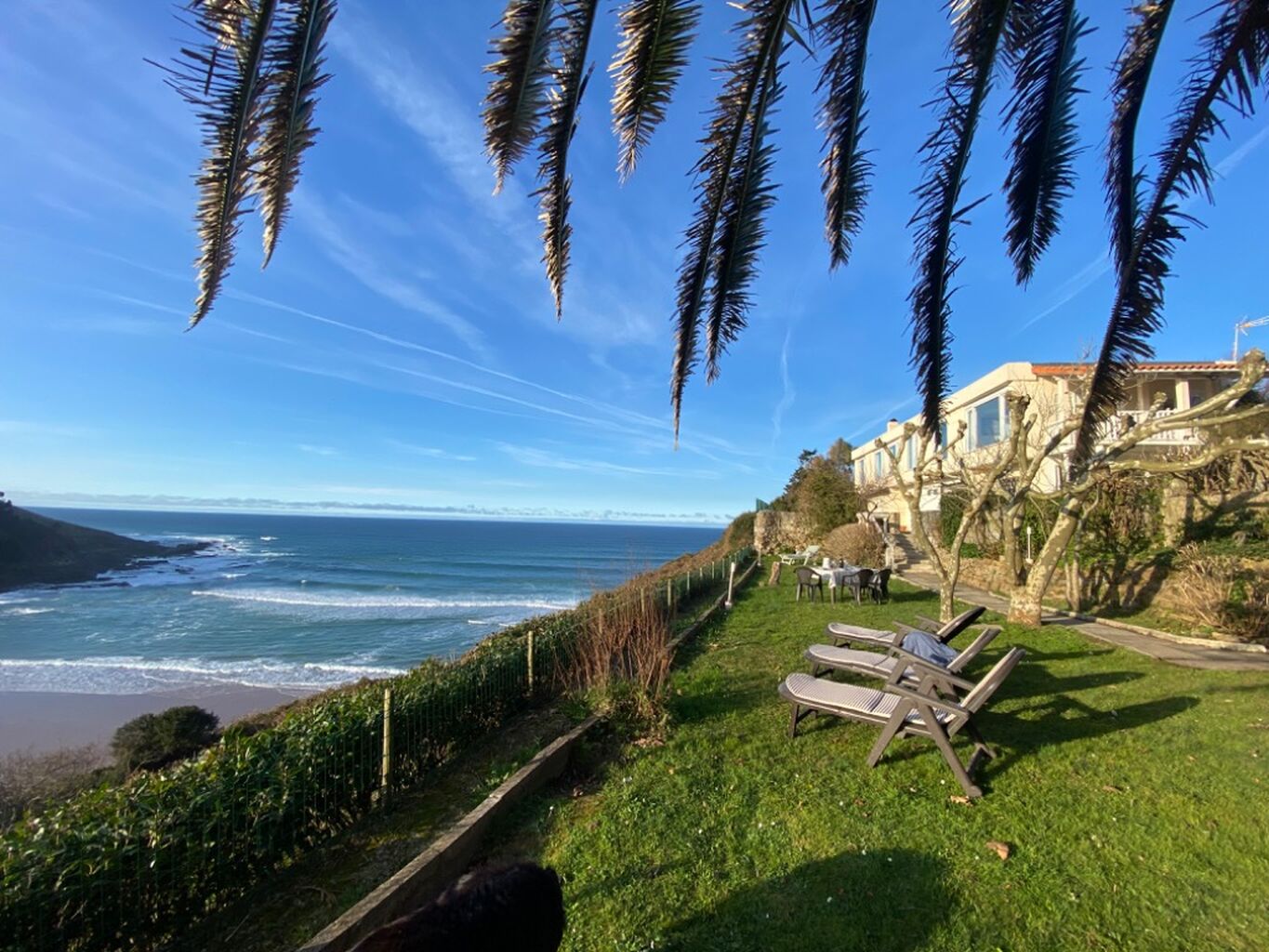 LUA&Ntilde;A BEACH HOUSE